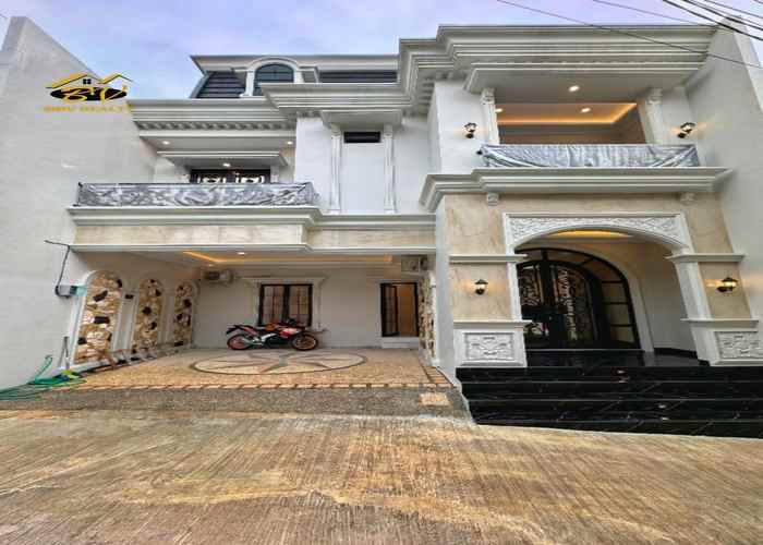 rumah baru siap huni dekat ragunan jakarta selatan