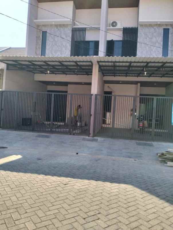 rumah baru tenggilis mejoyo 1 85m