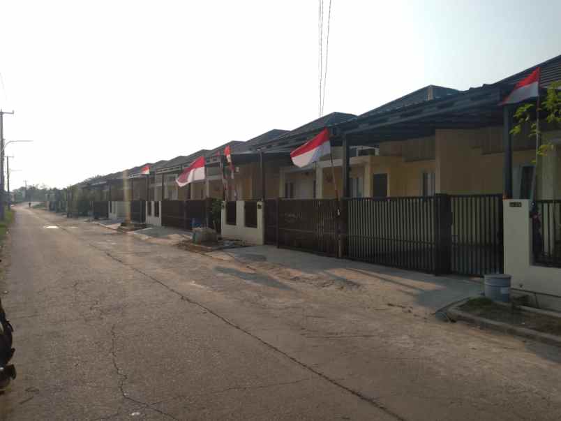 rumah buat usaha di jalan utama karang anyar residence