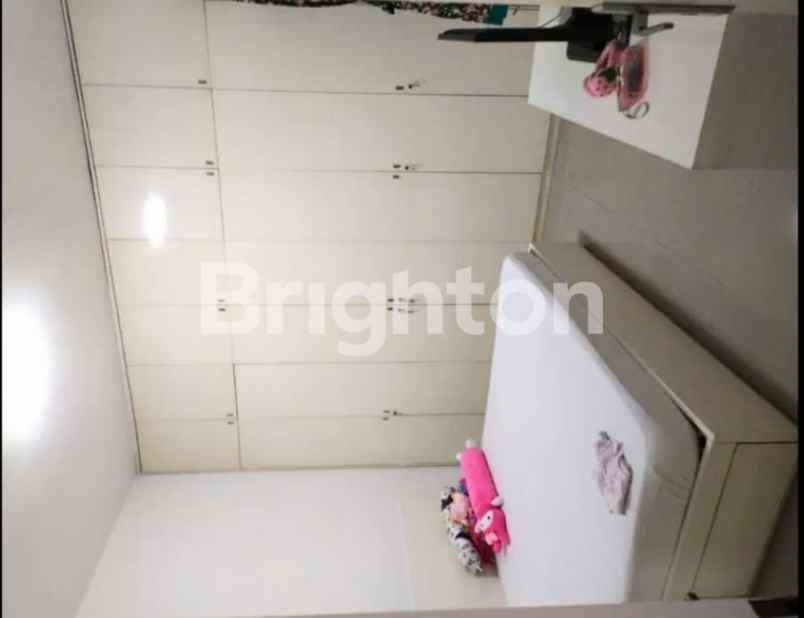 rumah cantik nginden row jalan 3 mobil