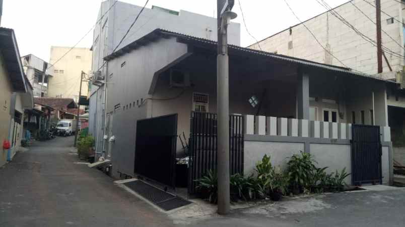 rumah cibubur ciracas jaktim