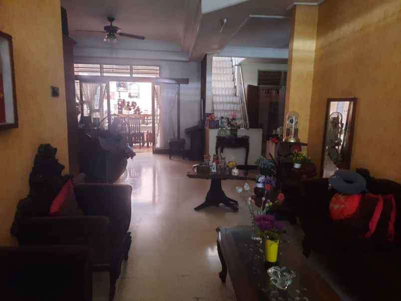 rumah darmo baru timur