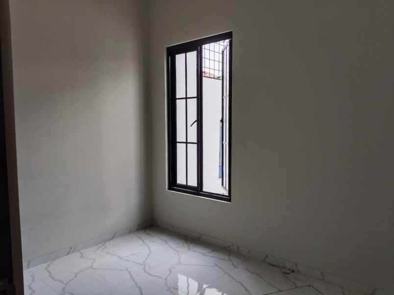 rumah dekat gdc 2 kt 2 km dp 0 cilodong depok