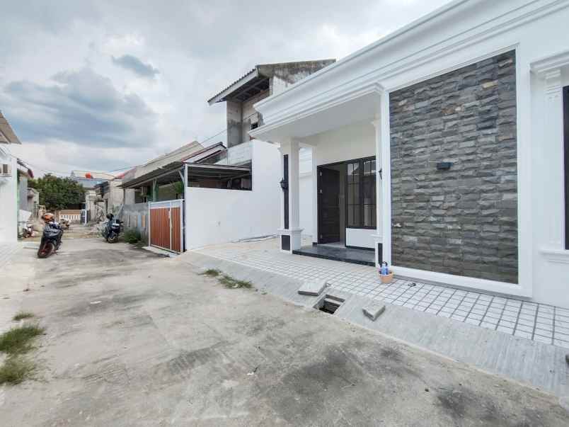 rumah dekat gdc 2 kt 2 km dp 0 cilodong depok