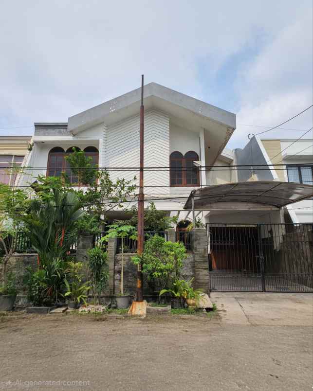 rumah dharmahusada indah strategis siap huni marmer