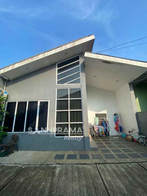 rumah di mini cluster cipayung depok roh