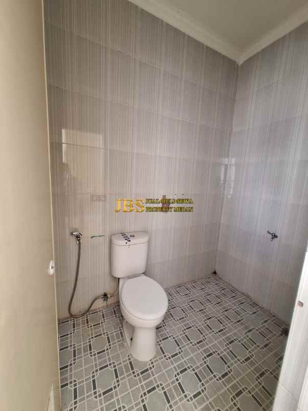 rumah dijual di komplek green park medan cluster olive