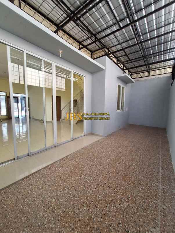 rumah dijual di komplek green park medan cluster olive