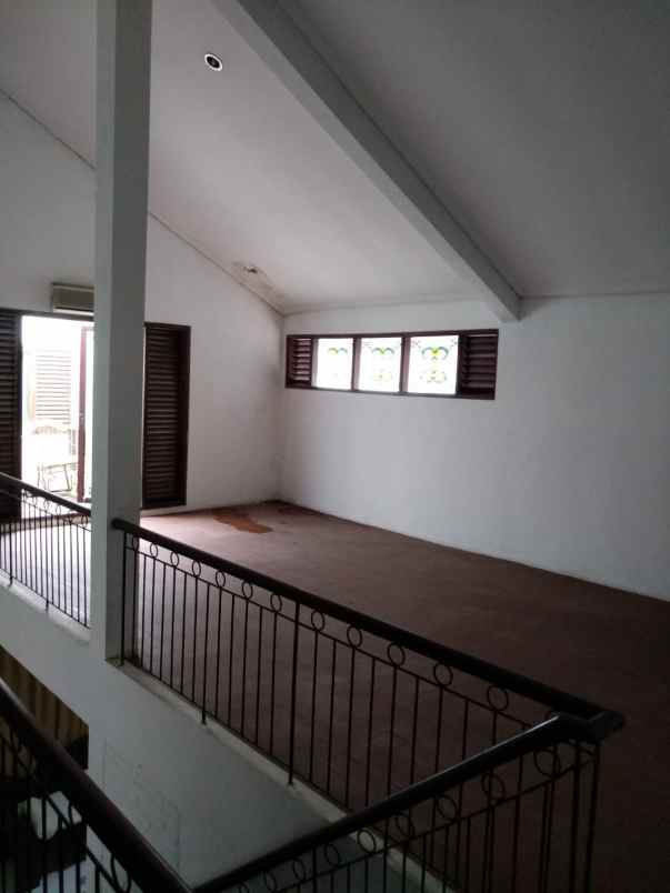 rumah dijual jalan jambi wonokromo surabaya selatan