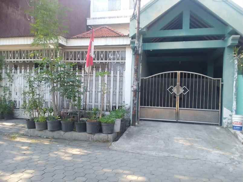 rumah dukuh kupang barat