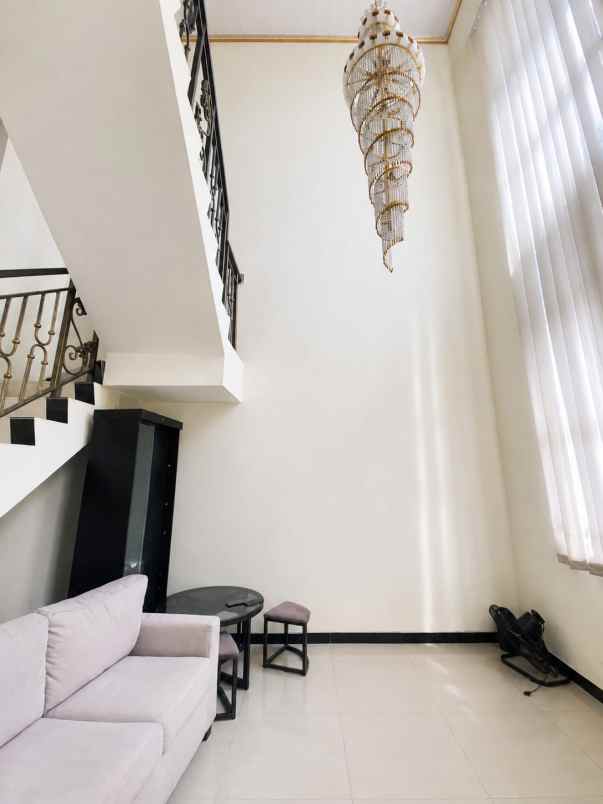 rumah full furnished lumbungsari supriyadi semarang
