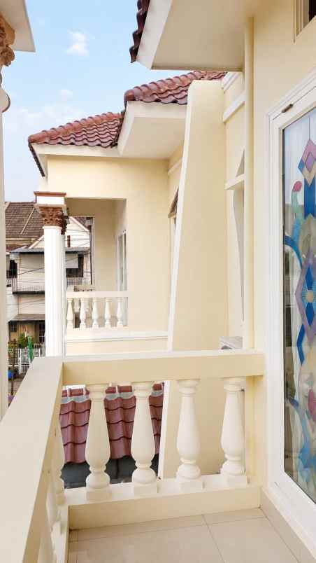 rumah full furnished lumbungsari supriyadi semarang