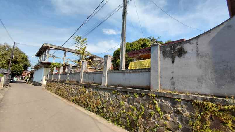rumah hitung tanah di kolonel masturi cipageran cimahi