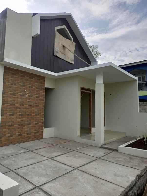 rumah jl babakan sindangrasa cibiru