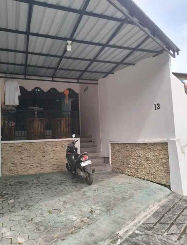 rumah kalibanteng semarang barat