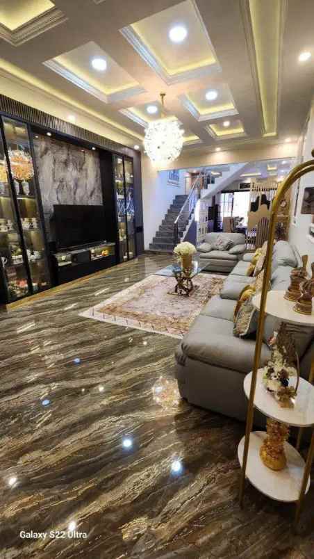 rumah kedinding new strategis full interior