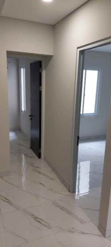 rumah kelapa lilin kelapa gading