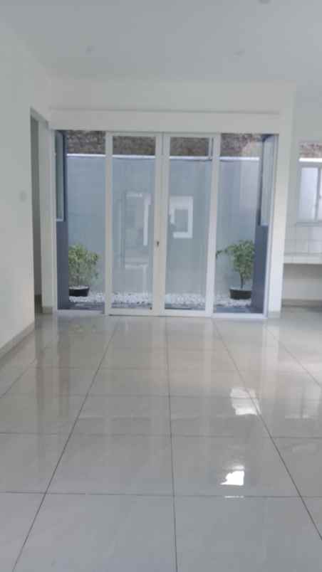 rumah keren siap huni di kopo permai