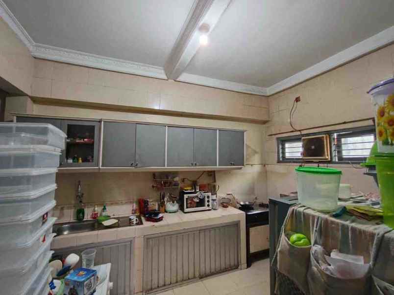 rumah kokoh dan terawat dalam perumahan di depok timur