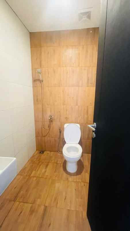 rumah kuldesak di cluster rangkapan jaya depok