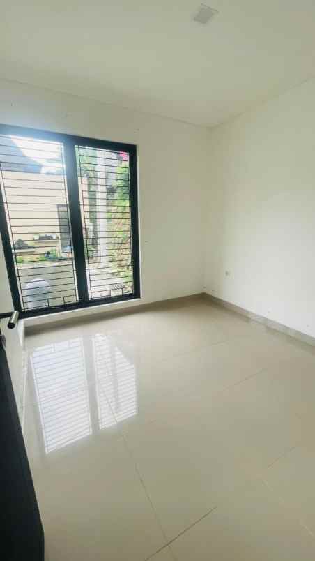 rumah kuldesak di cluster rangkapan jaya depok