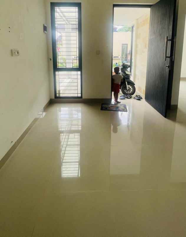 rumah kuldesak di cluster rangkapan jaya depok