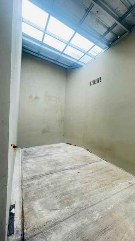 rumah kuldesak di cluster rangkapan jaya depok