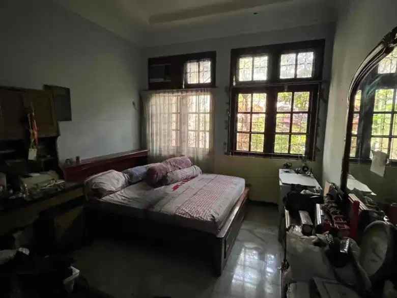 rumah lama nilai tanah tinggi lokasi emas pejaten