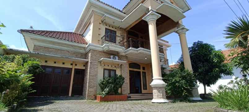 Rumah Luas 1500m Di Jalan Untung Suropati Rembang