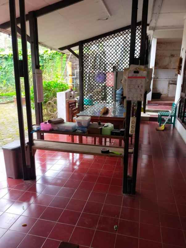 rumah luas di lembah bajuri dekat setiabudi regency