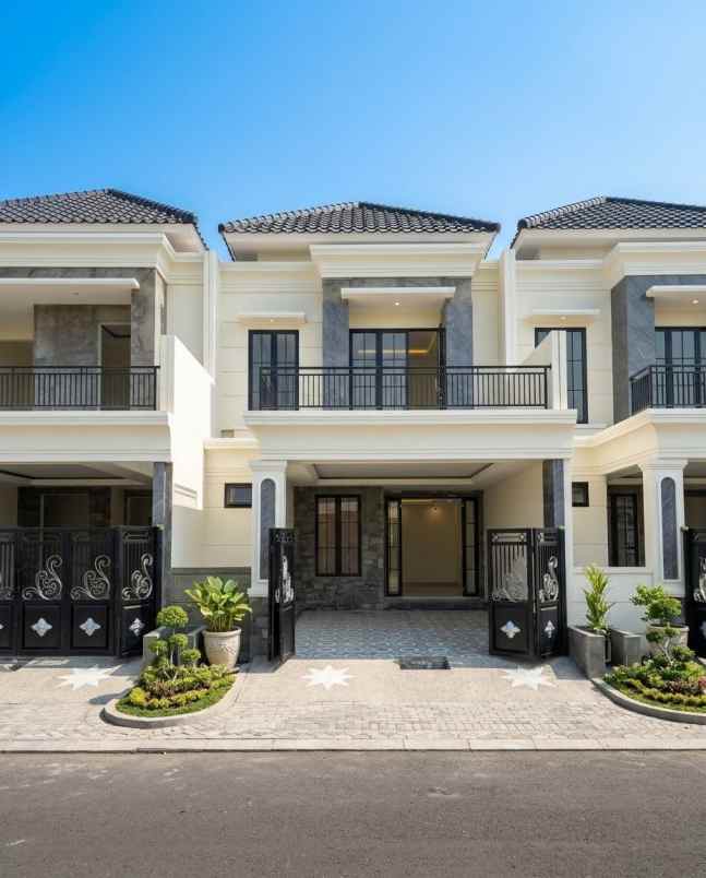 rumah manyar kertoadi new gress strategis carport 2