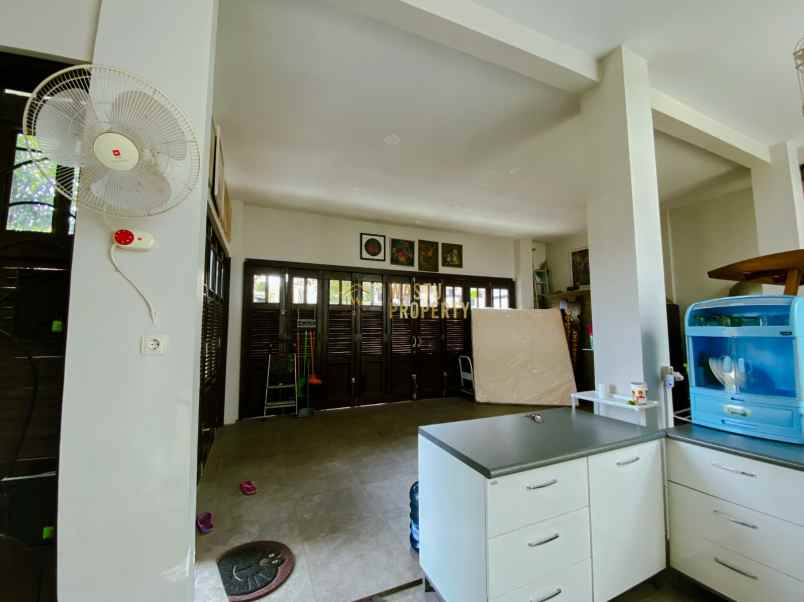 rumah mewah 2 lantai dekat pusat kota jogja shm