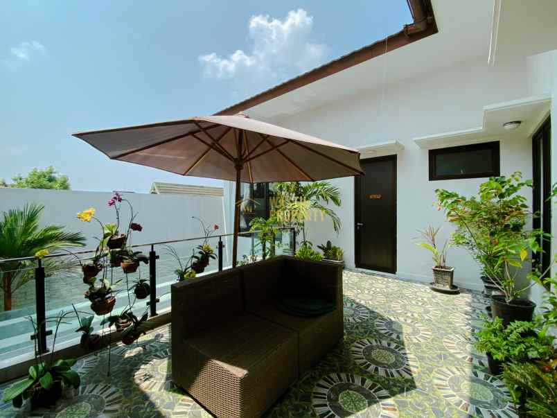 rumah mewah 2 lantai dekat pusat kota jogja shm