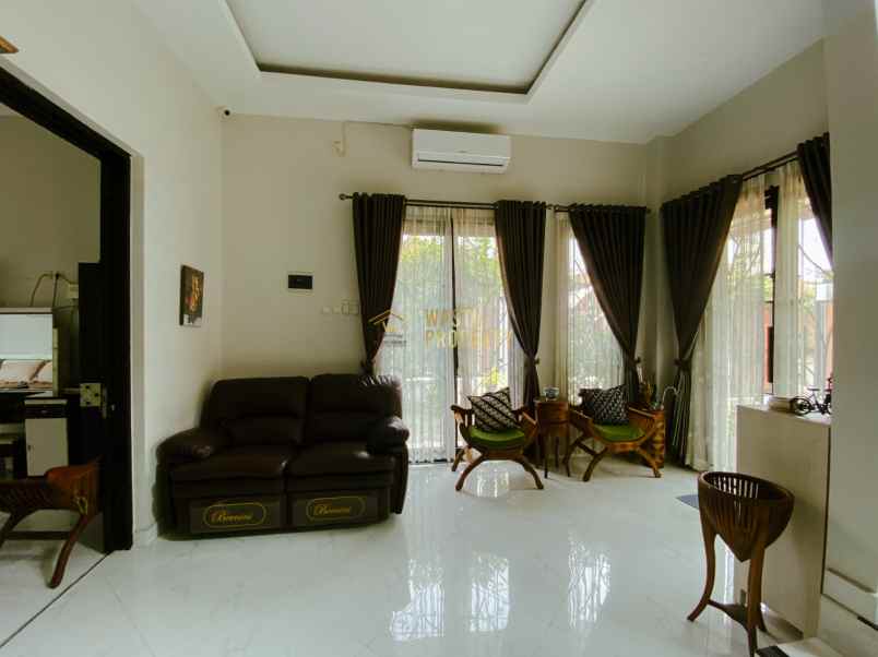 rumah mewah 2 lantai dekat pusat kota jogja shm