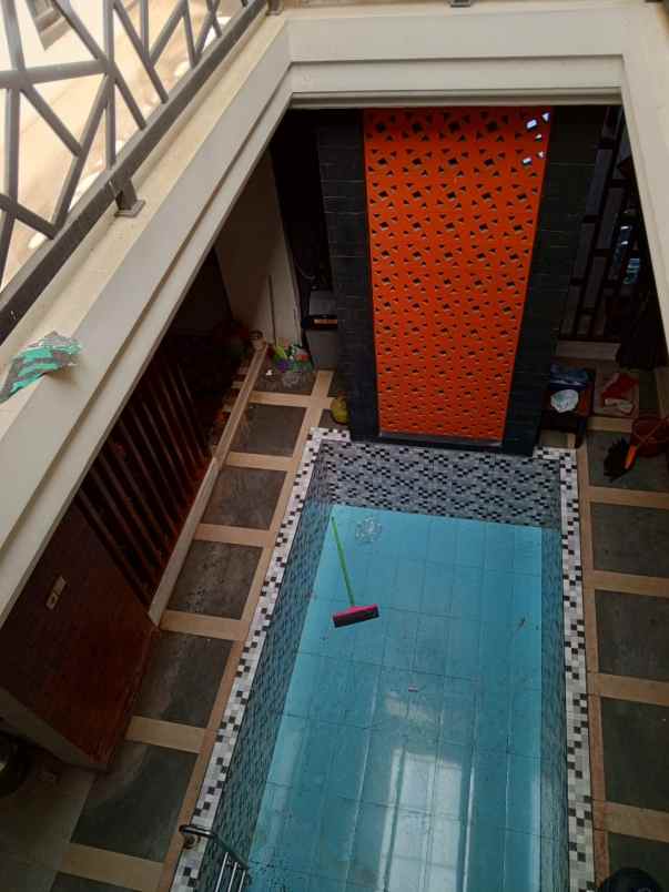 rumah mewah 2 lantai siap huni di probolinggo