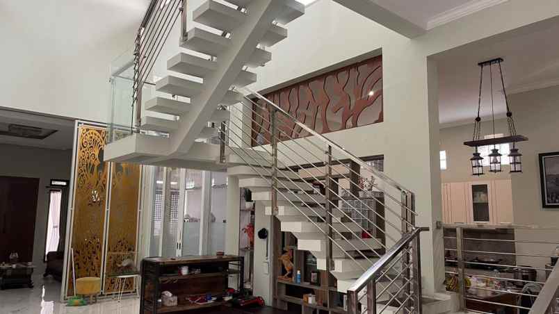 rumah mewah di manjahlega margahayu bandung