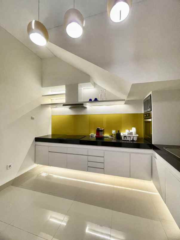 rumah mewah siap huni dekat fatmawati ragunan