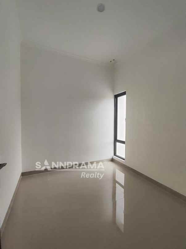 rumah milenial estetik dan elegan di tapos frytam