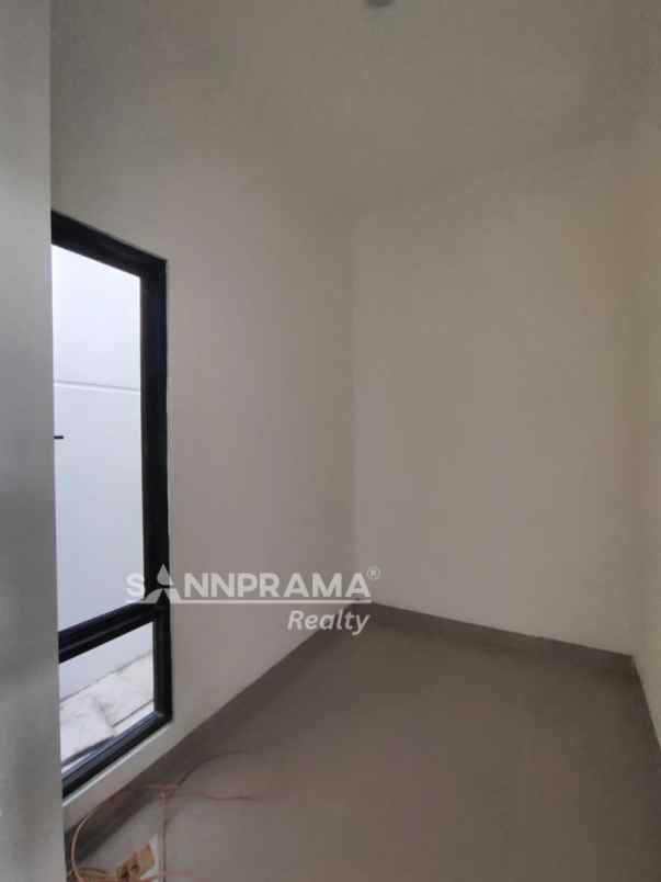 rumah milenial estetik dan elegan di tapos frytam