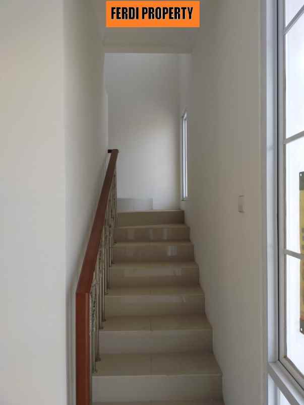 rumah minimalis 2 lt 4 kamar tidur citra gran cibubur