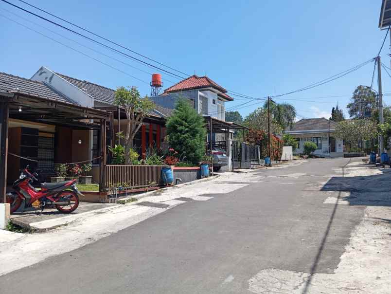 rumah minimalis ciwaruga siap huni row jalan besar
