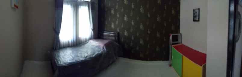 rumah minimalis ciwaruga siap huni row jalan besar