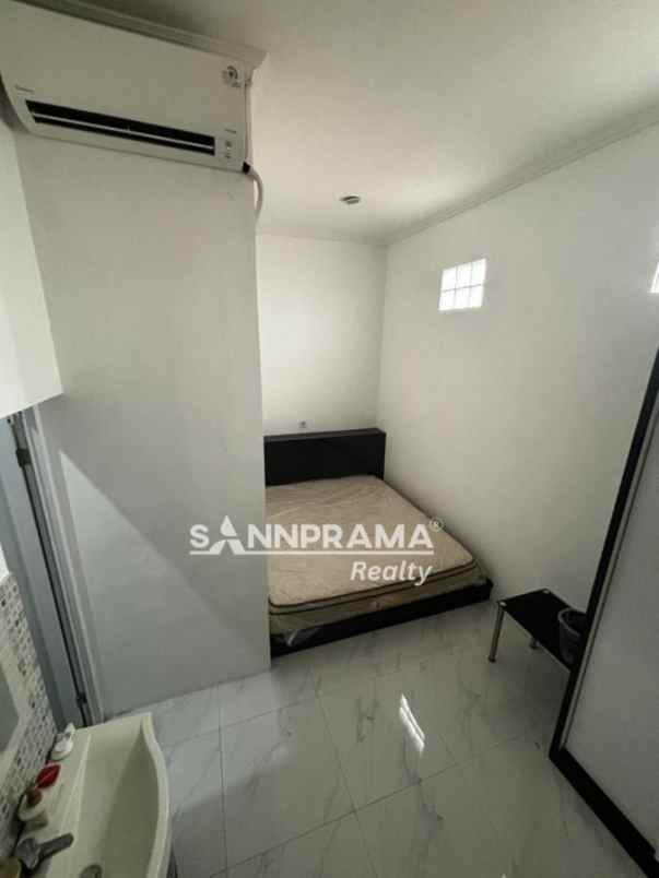 rumah murah 2 lantai furnished belakang kubah emas