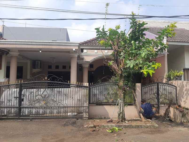 rumah nnyaman di perumahan ciomas permai