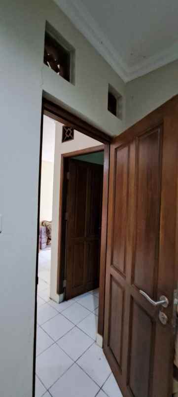 rumah nnyaman di perumahan ciomas permai