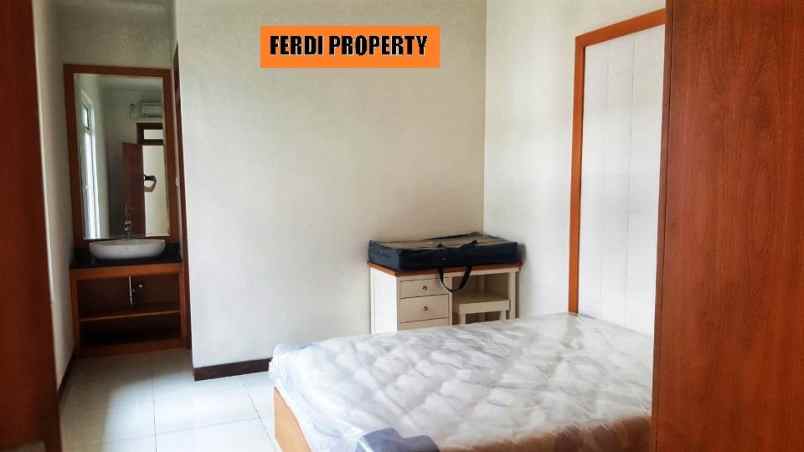 rumah perumahan citra gran cibubur