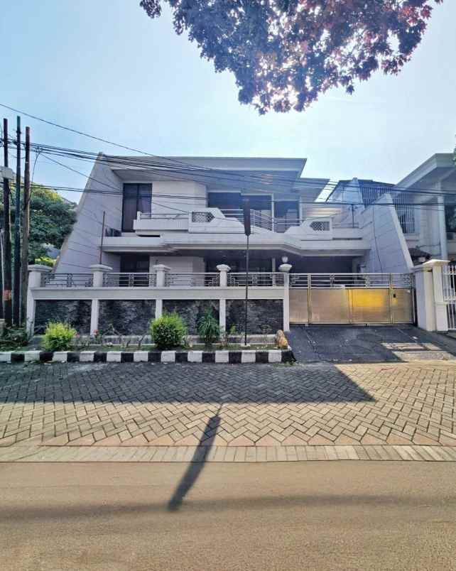 rumah satelit indah strategis