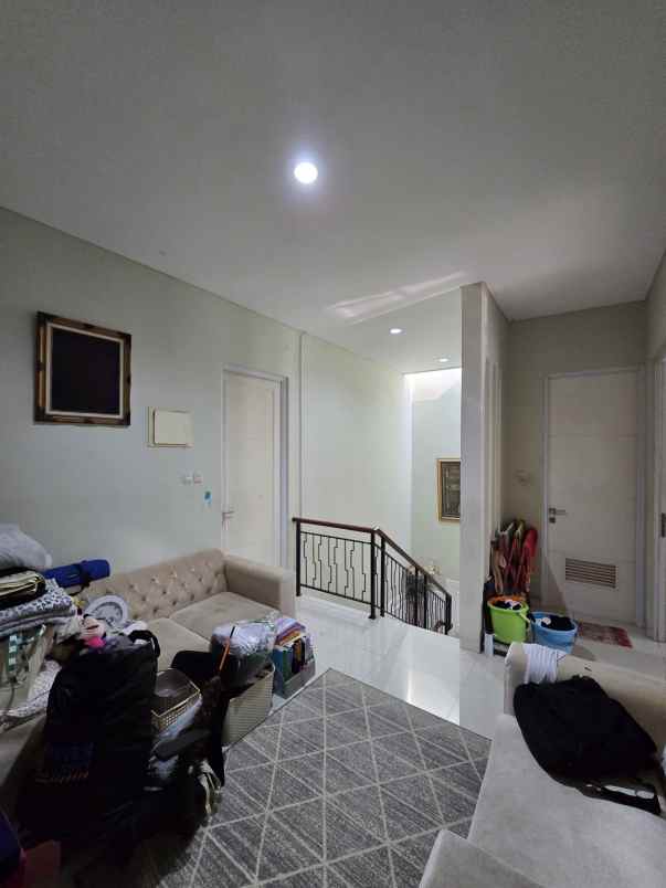 rumah second di metland menteng cakung jaktim