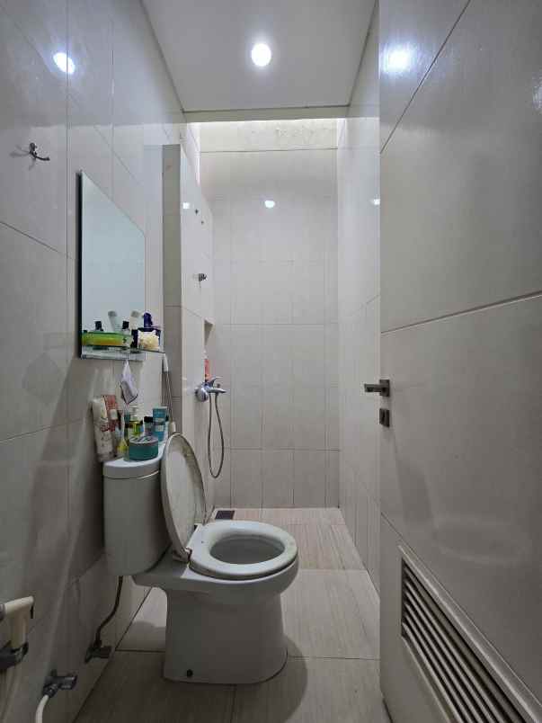 rumah second di metland menteng cakung jaktim