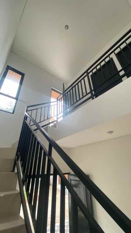 rumah siap huni 2 lantai gdc cilodong depok 850 jt